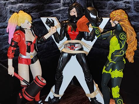 Unmasking The Batwoman by DarkHearts2000 on DeviantArt