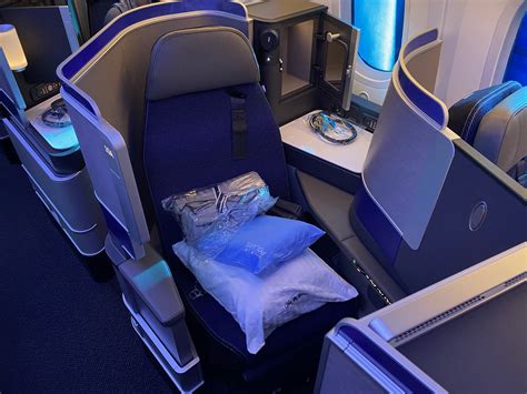 United Airlines 787 9 Polaris Business Class Pandemic Edition