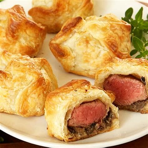 What is a dinner party without an appetizer? Easy Mini Beef Wellingtons Recipe - Cheap Buffet Party ...