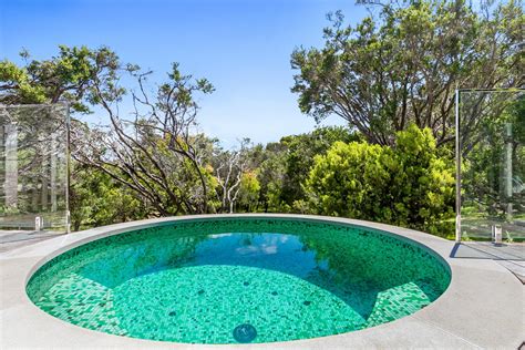 Pool Builders Mornington Peninsula Rosebud Melbourne Cheviot Pools