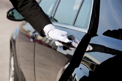 Jetex Blog Benefits Of Using A Chauffeur Service For Your Business Trip
