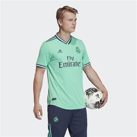 Managing madrid will receive a portion of any purchases made through this link. Real Madrid 2019-20 Adidas Third Kit | 19/20 Kits ...