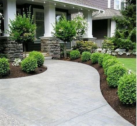 Easy And Low Maintenance Front Yard Landscaping Ideas 39