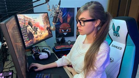 Five Female Twitch Streamers Worth Following Today Honorable Mentions