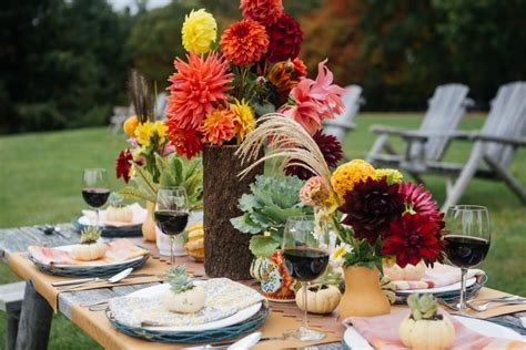 Rustic Fall Table Setting Ideas For Outdoor Celebrations Hgtv