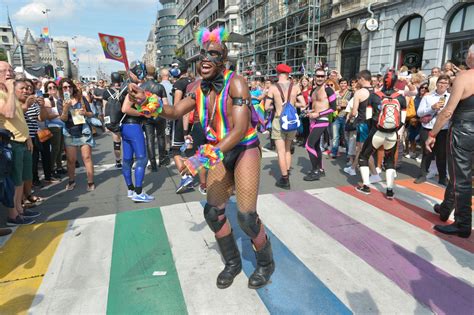 antwerp pride vertrekt dit jaar op sint jansplein “om andere culturen de hand te reiken” foto
