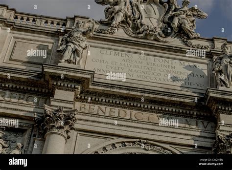 Close Up Detail At The Trevi Fountain Stock Photo Alamy