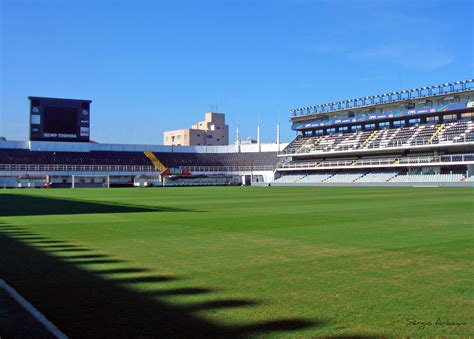 For more club stadiums in brazil see below. Estádio Urbano Caldeira - Info-stades