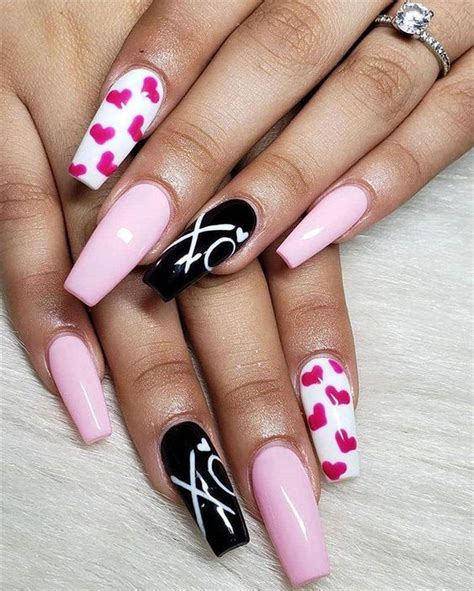 40 Pretty Nail Art Ideas For Valentines Day To Try Asap Nail Designs Valentines Valentines