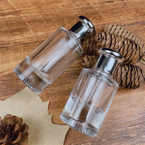 luxury custom cyclindrique empty spray pump 25ml 50ml perfume glass bottle buy perfume glass