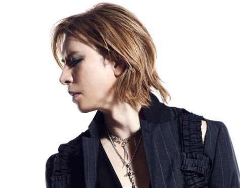 Yoshikis Plastic Surgery What We Know So Far Celebritysurgeryicon