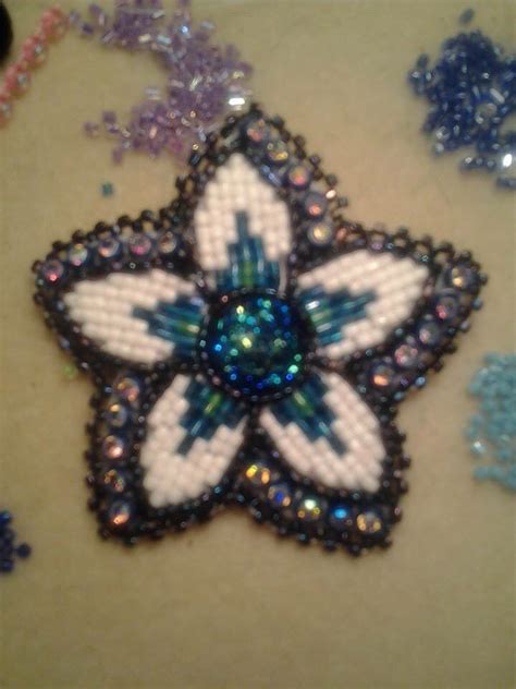 See more ideas about beaded flowers, native american beadwork, bead work. 354 best images about Beaded earrings on Pinterest ...