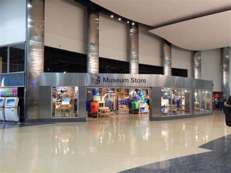 Find chicago gift stores here The gift shop. - Picture of Museum of Science and Industry ...