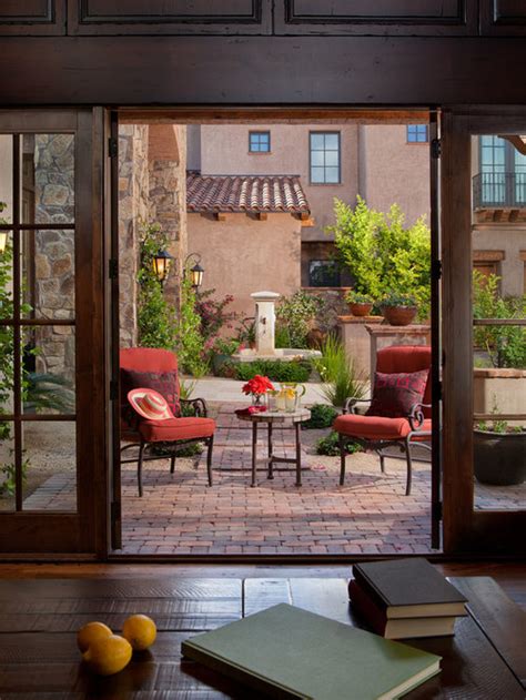 Houzz Tuscan Courtyards Design Ideas And Remodel Pictures