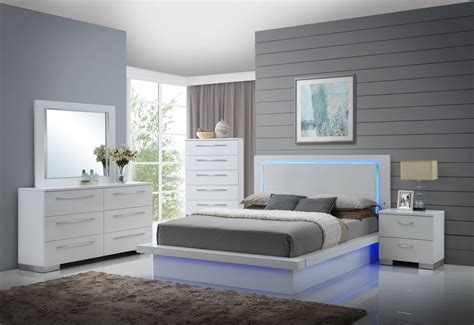 King platform bedroom set at affordable price with free nationwide delivery. New Classic Furniture Sapphire King Bed | Modern bedroom ...