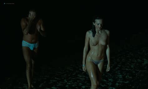 Agnes Soral Nude Topless And Hot Un Moment D Egarement Fr Hd P Bluray Imageban