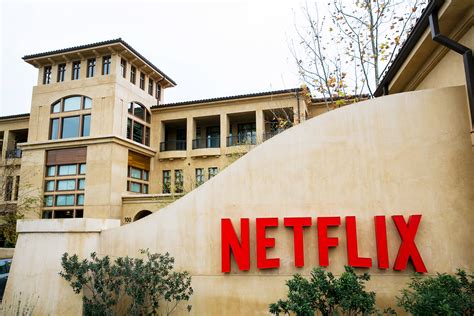 Silicon valley is one of the most popular shows on tv and a perennial emmy contender, but can fans watch the show on netflix? Netflix Stock Hits Record as Wall St. Sees World ...