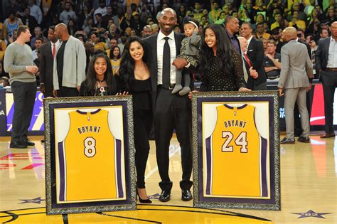 Celebrities At The Los Angeles Lakers Game The New York Beacon