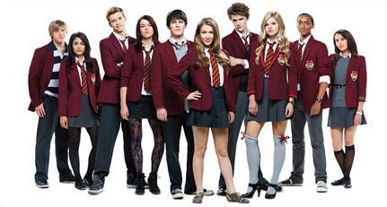Students try to solve a mystery at an english boarding school. File:House of Anubis cast.jpg - Wikipedia