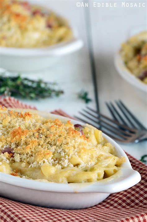 This will make the cheese sauce ultra smooth. Smoky White Cheddar Mac and Cheese with Leeks {And a Round ...