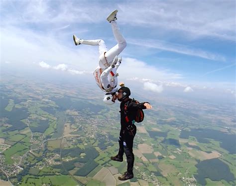 Freeflying Parachute Skydiving Pictures Hang Gliding Bungee Jumping