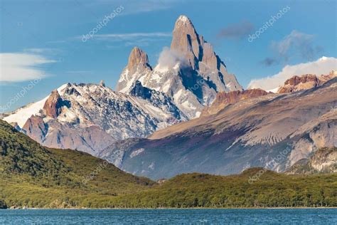Lake And Andes Mountains Patagonia Argentina — Stock Photo