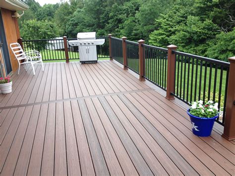 Pin By Deckadent Designs On Trex Deck At Green River Lake Deck