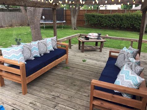 When you build an outdoor table yourself, either from scratch or from upcycled. 54 Amazing Diy Outdoor Patio Furniture Ideas - ROUNDECOR