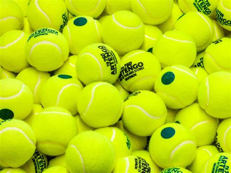 Tennis Ball Wallpapers Top Free Tennis Ball Backgrounds Wallpaperaccess