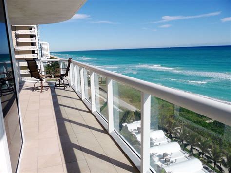 Ocean Front Balcony View Miami Usa Bridget Sekenski Miami
