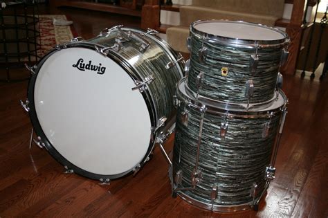 Vintage 1969 Ludwig Drums In Blue Oyster Pearl Garys Classic Guitars