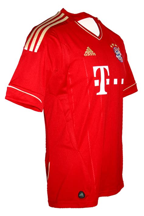 Deine leidenschaft für den fc bayern münchen ist so einzigartig wie du? Adidas FC Bayern München Trikot 2012/13 CL Triple Neu ...