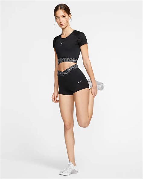 Nike Pro Womens 8cm Approx Shorts Nike Au Cute Nike Outfits