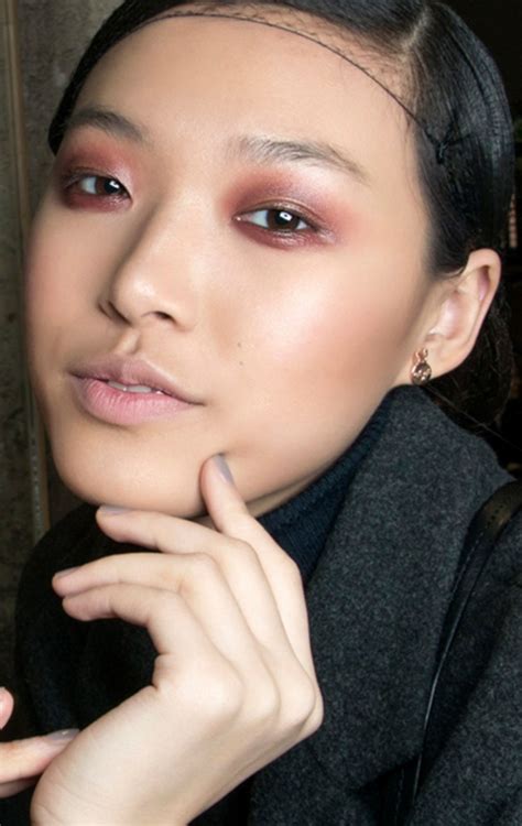 50 Colorful Eyeshadows To Try Right Now Eye Makeup Ideas Backstage