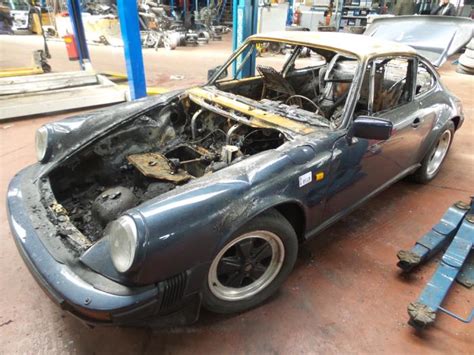 Porsche 911 32 Carrera Salvage Vehicle 1987 Blue