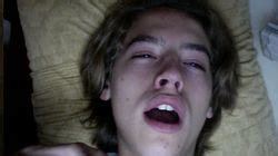 Former Disney Star Dylan Sprouse Naked Selfie Leaks Twin Cole Has The Best Reaction Ever
