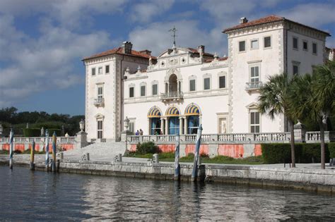 It appears to be very historic when in fact it was built in the early 1900s. Vizcaya Museum and Gardens, Miami, Florida | Miami florida ...