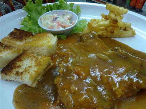Apple cafe restaurant, dubaï : D`Apple Cafe and Restaurant : The Best Chicken Chop In Town