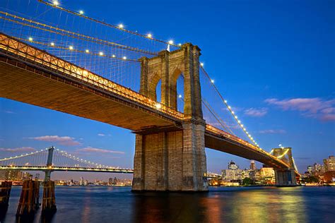 6000 Brooklyn Bridge At Night Stock Photos Pictures And Royalty Free