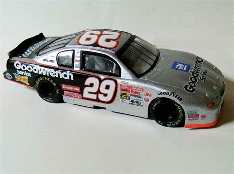 How to make a custom diecast car. KEVIN HARVICK #29 GM Goodwrench 1:24 2002 NASCAR Action ...