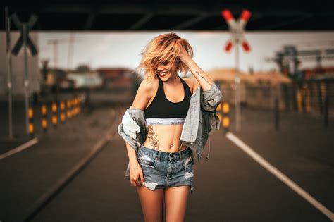 ingyenes háttérképek nők modell szőke fényképezés ruha tetoválás