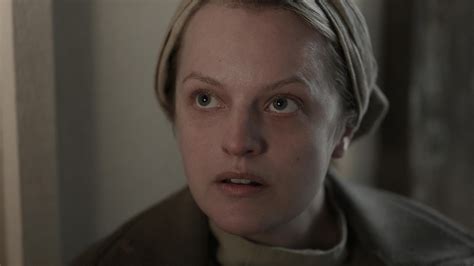 The Handmaids Tale New Episodes Elisabeth Moss Takes On A New Role