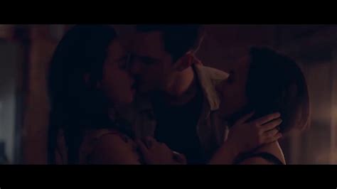 New Hot Kiss Newness Official Trailer Nicholas Hoult Romance Movie Hd Youtube