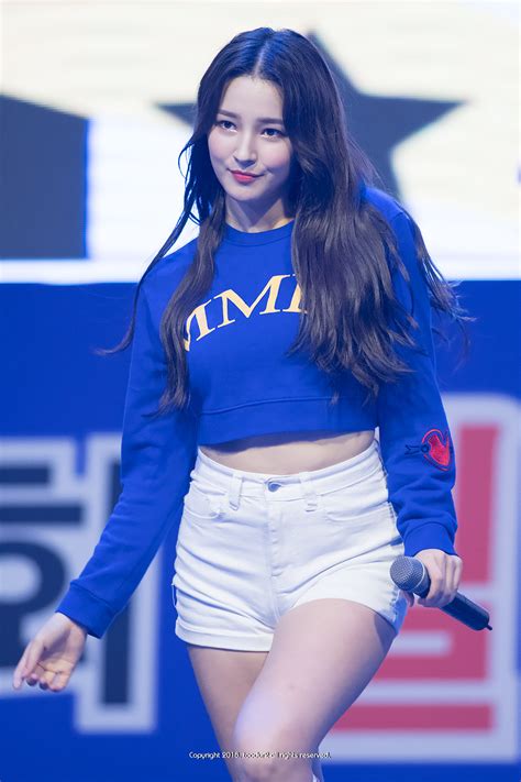 The Most Sexiest Outfit Of Nancy Momoland