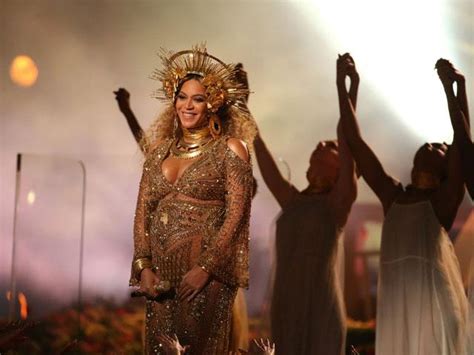 beyonce s father confirms the birth of her twins in twitter message gma news online