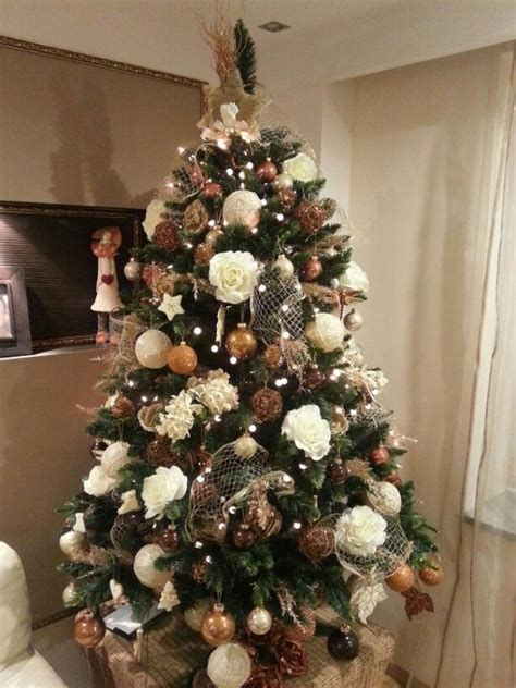 See more ideas about christmas tree decorations, tree decorations, christmas tree. 3 Unique Artificial Tree Decorating Ideas - Pinteresting Finds