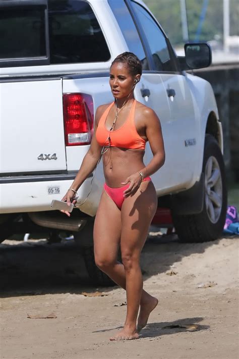 Jada Pinkett Smith Showing Off Her Fit Bikini Body Porn Pictures Xxx Photos Sex Images