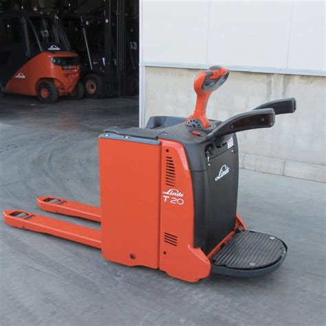Electric Pallet Truck A Smart Approach To Waste Management