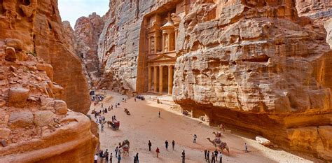 Visiting Petra Jordan In The Rain Isnt Most Peoples Choice And