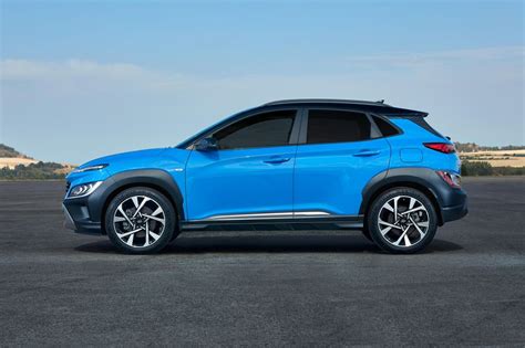 Pricing and which one to buy. 2022 Hyundai Kona is sharper and sportier - Roadshow